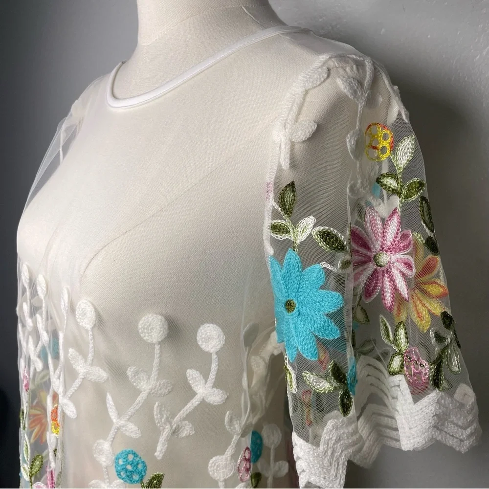 Embroidered Floral Top Size XL Sheer Tulle Background 
Boho Beach Party Garden - Picture 11 of 11